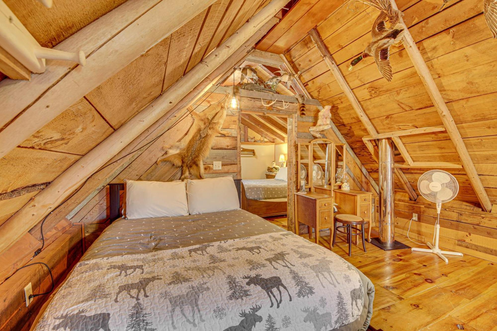 Rustic Searsport Cabin Loft And Sunroom On 10 Acres מראה חיצוני תמונה