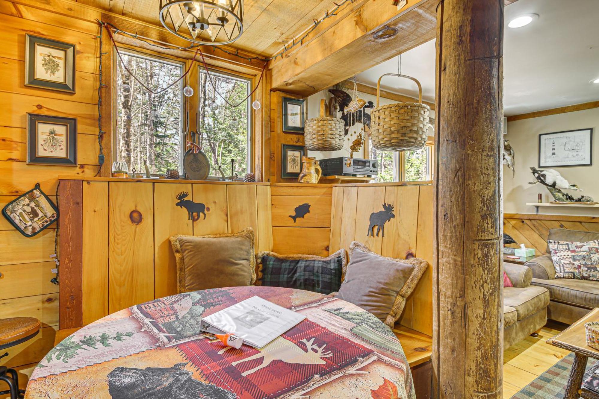 Rustic Searsport Cabin Loft And Sunroom On 10 Acres מראה חיצוני תמונה