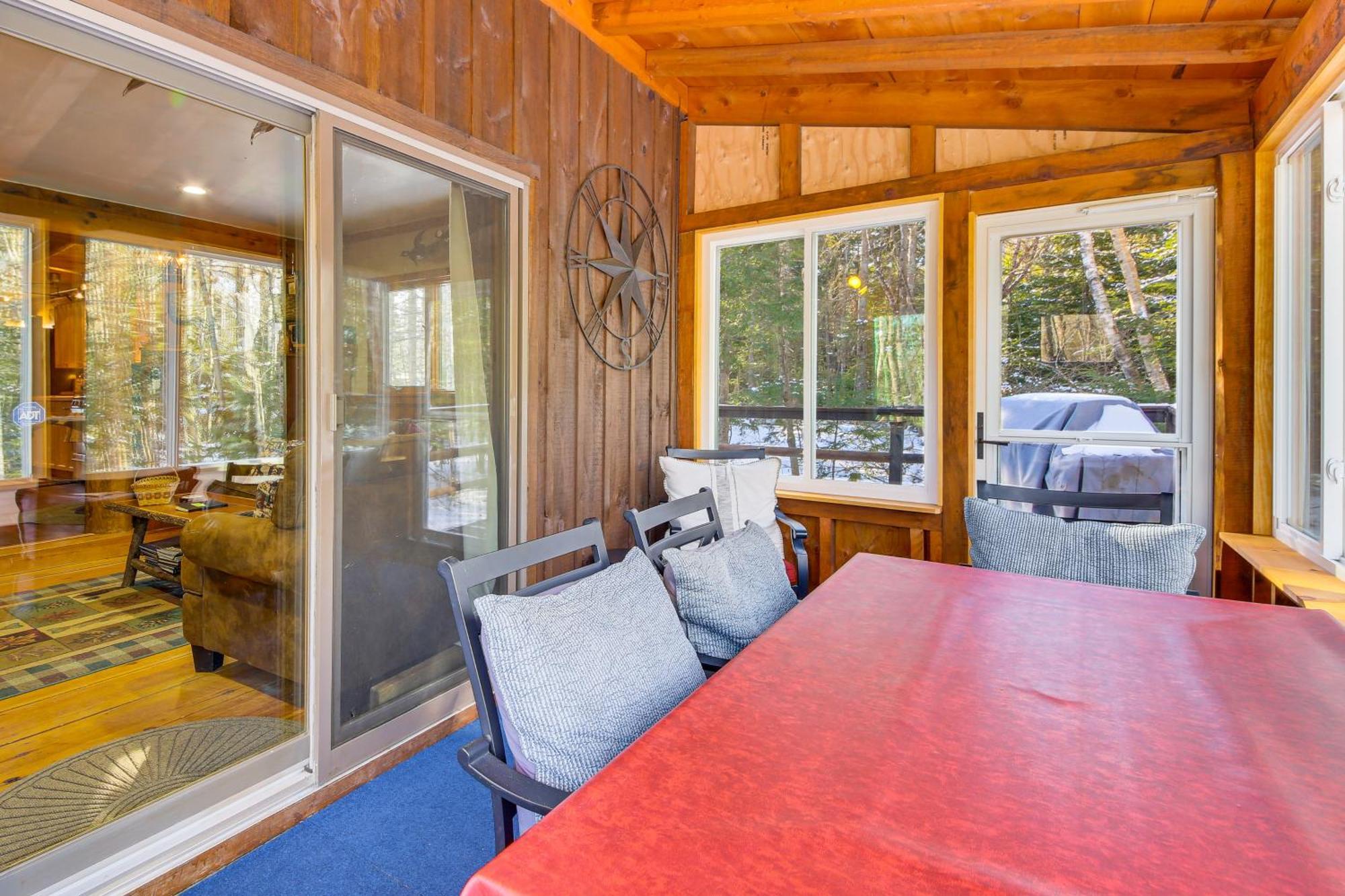 Rustic Searsport Cabin Loft And Sunroom On 10 Acres מראה חיצוני תמונה